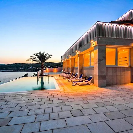 Sleeps 12 With Pool Air Con And Wifi * Smokvica (Korcula)