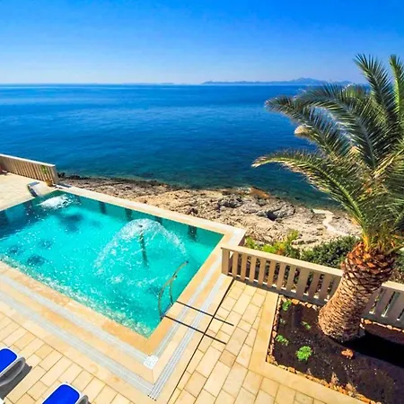Sleeps 12 With Pool Air Con And Wifi Smokvica (Korcula)